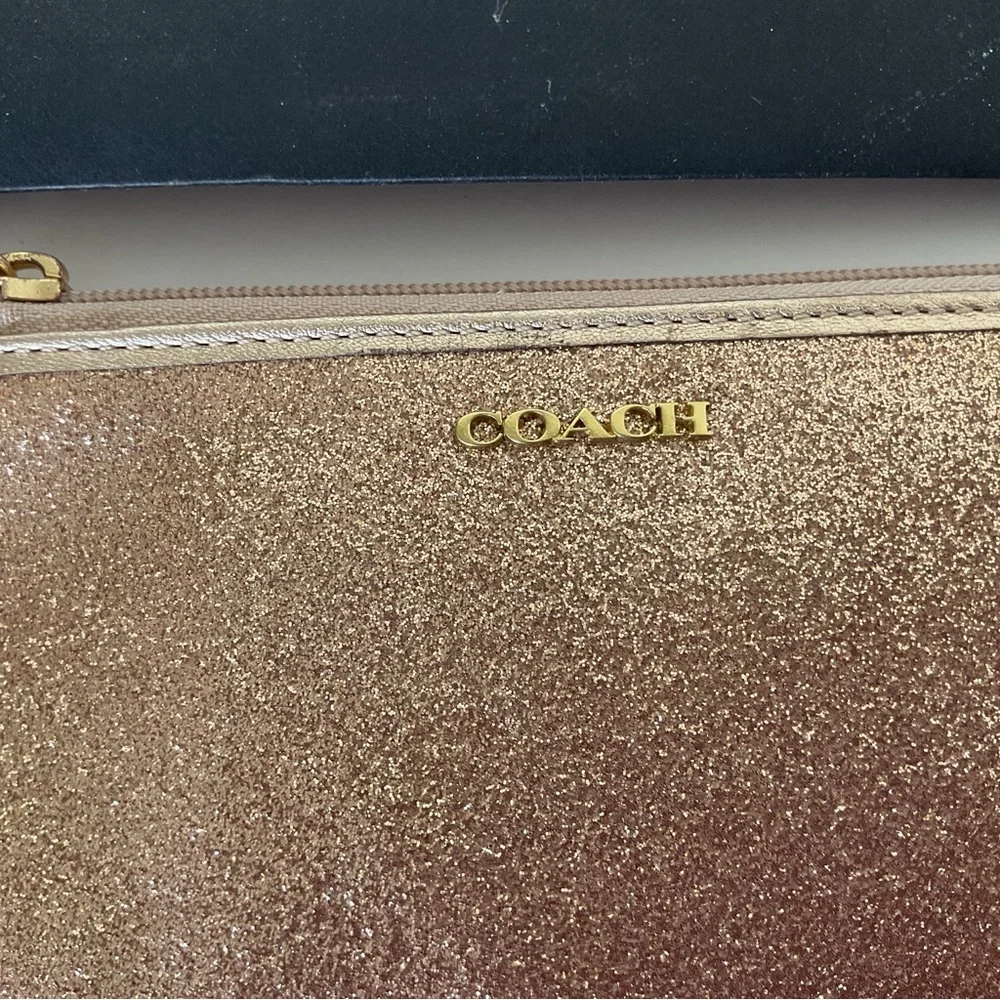 COACH GOLD GLITTER WRISTLET NWT - Picture 4 of 16